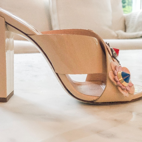 FENDI HEELS - Picture 4 of 4